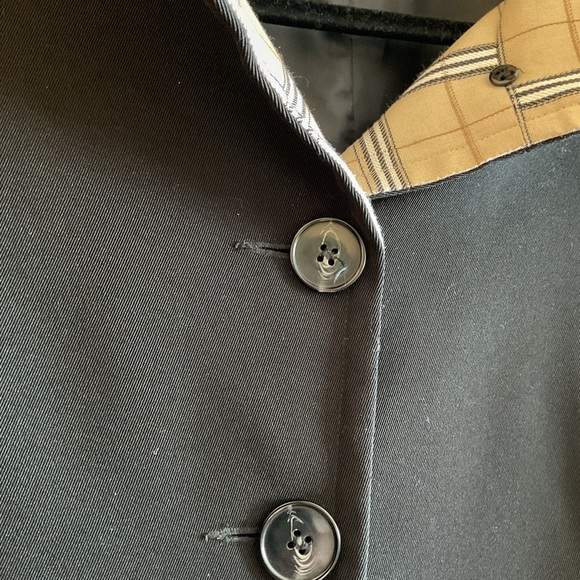 Classic Black Trench Coat with Plaid Lining size S NWOT - Picture 5 of 11